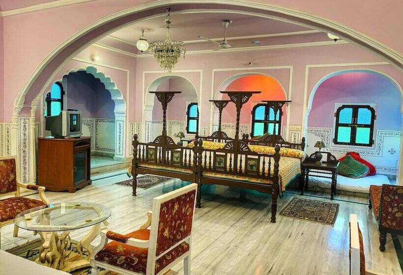 فندق Saba Haveli