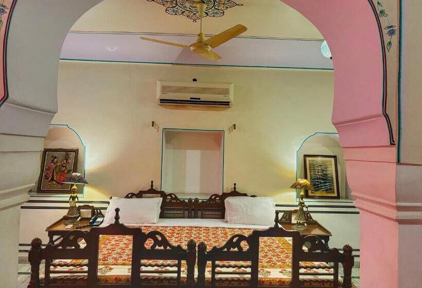 فندق Saba Haveli
