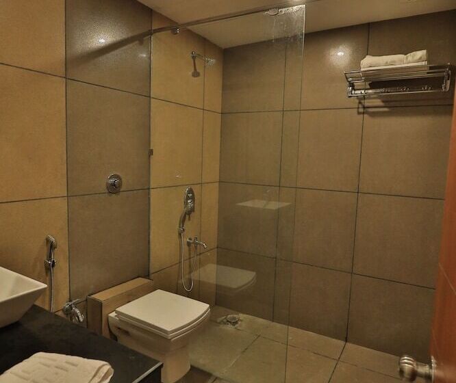 ホテル Tania Searock