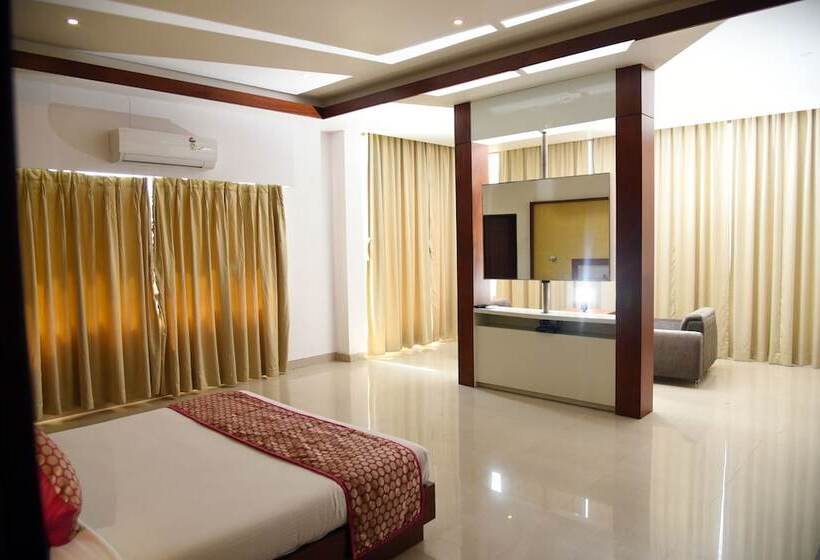 ホテル Tania Searock