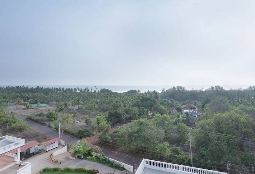 Hotelli Treebo Aarya Boulevard