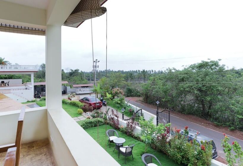 Hotelli Treebo Aarya Boulevard