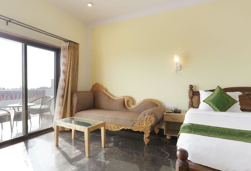 Hotelli Treebo Aarya Boulevard