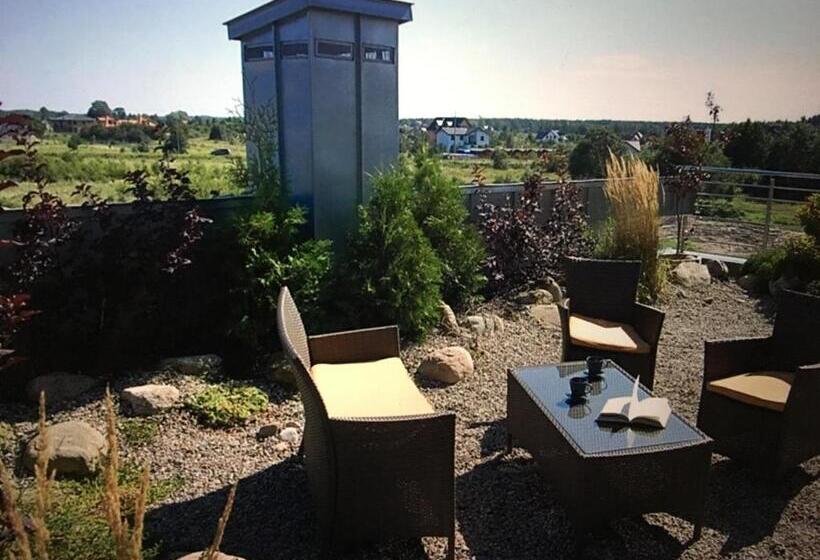 هتل Willa Pod Cyprysami