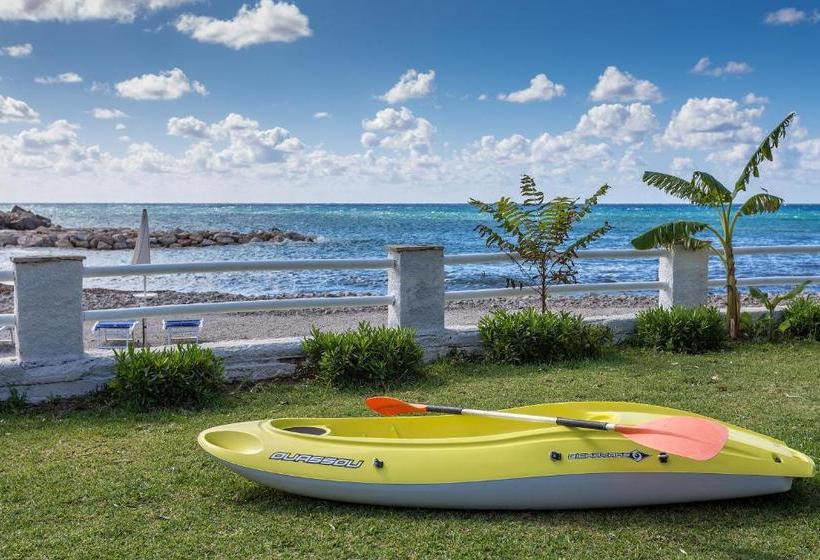 ペンション Baia Marticana Residence