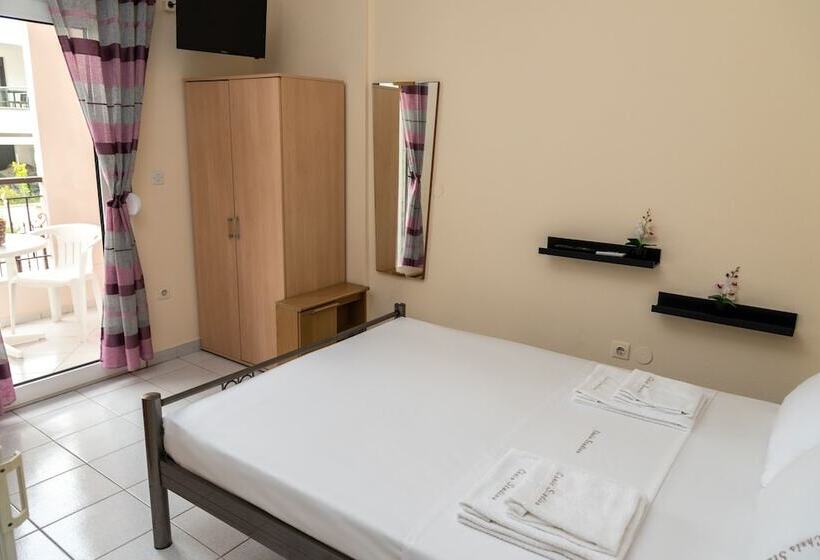 פנסיון Chris Apartments