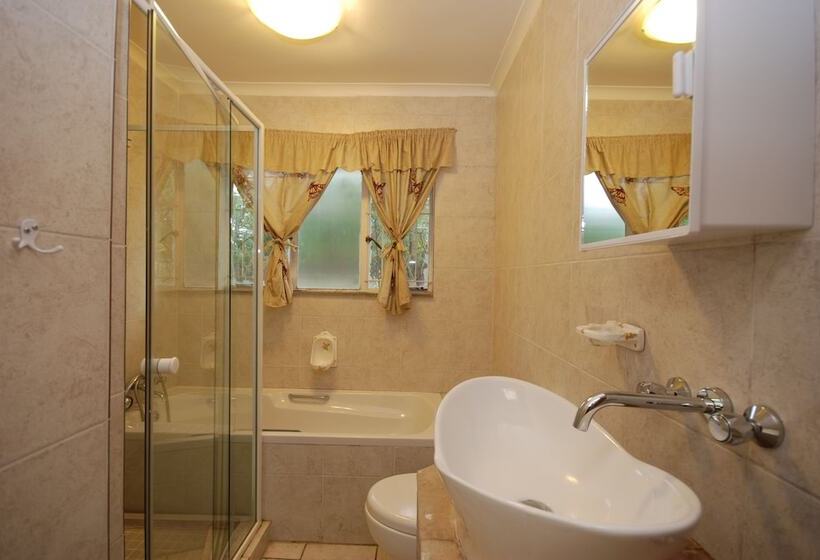 펜션 Hoopoe Haven Guest House