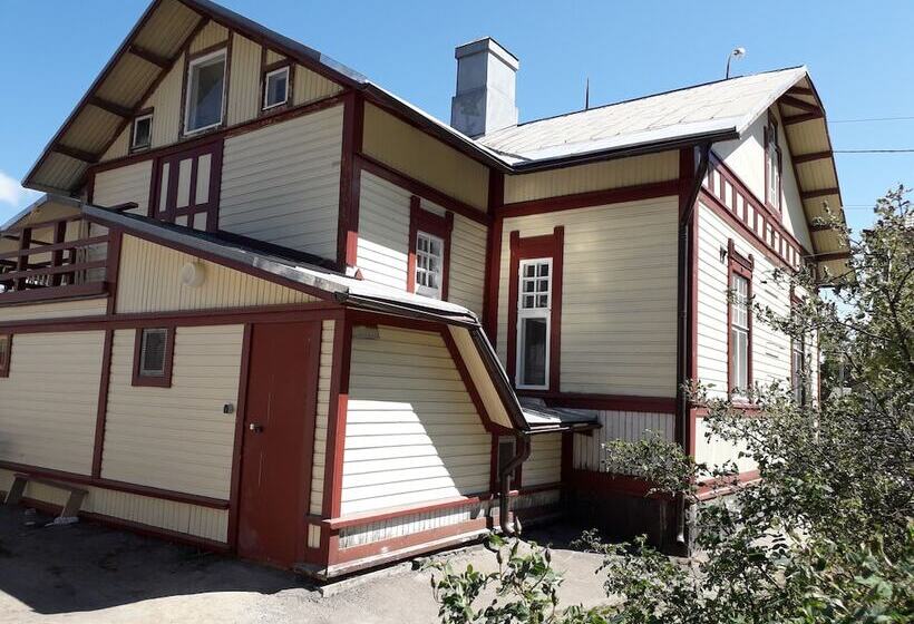 پانسیون Karjal Dom