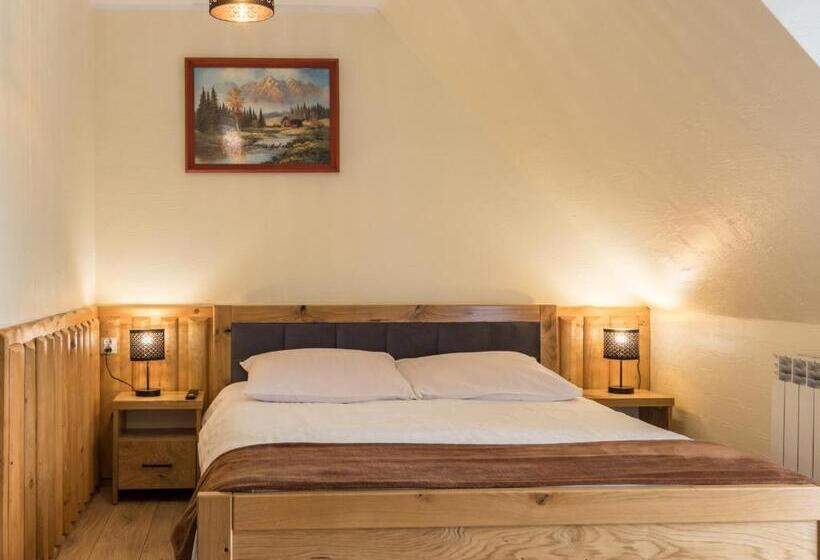 پانسیون Leśny Dwór