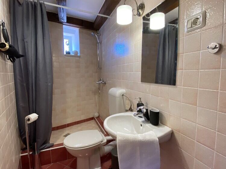 膳宿费 Noemi's Rooms