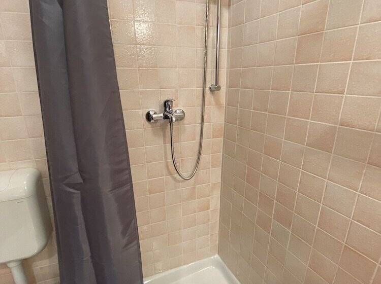 膳宿费 Noemi's Rooms