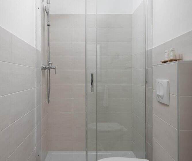 膳宿费 Noemi's Rooms