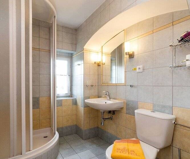 פנסיון Penzion Gardena