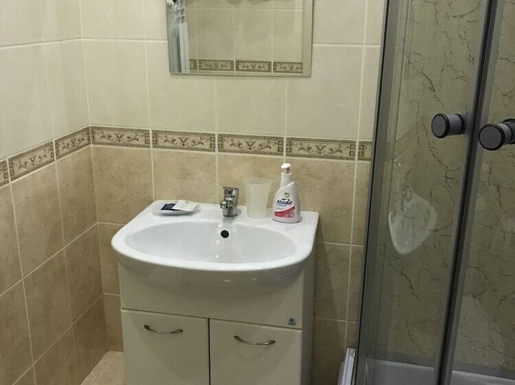 פנסיון Suvorov