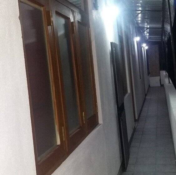 ペンション Thomo Rest