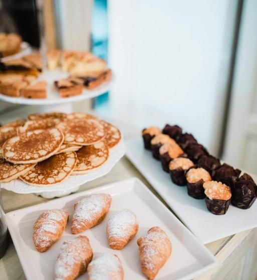 Regina Teodolinda Suites