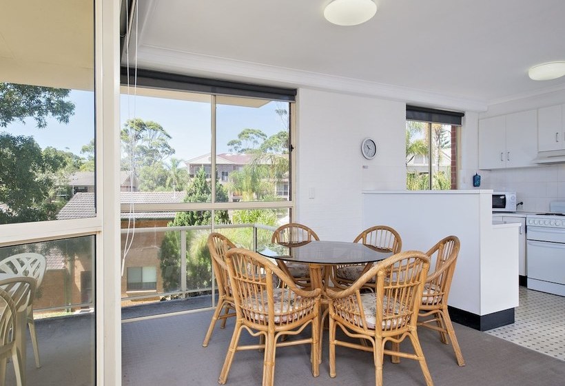 Seaspray 1 4 Intrepid Close Large Unit Only 50 Mtrs To The Waters Edge