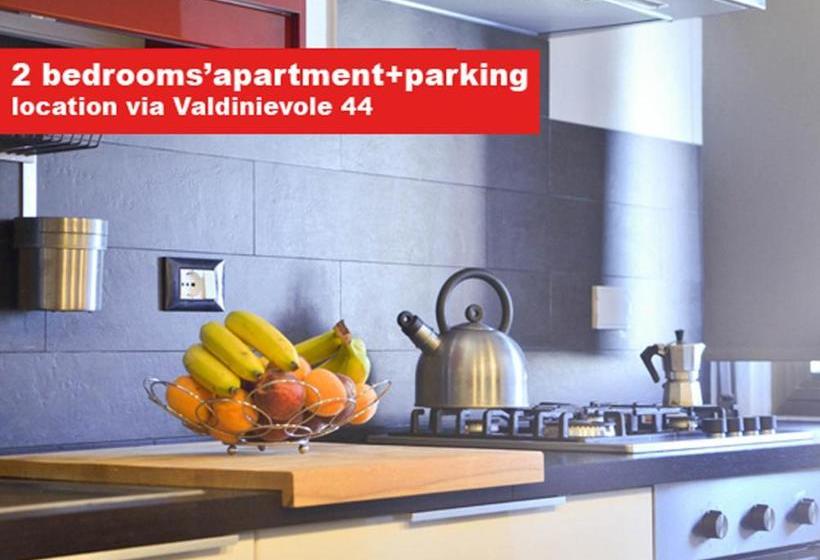 The Red Suite In Florence With Free Parking