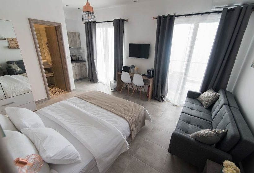 Urban Bay Apartments