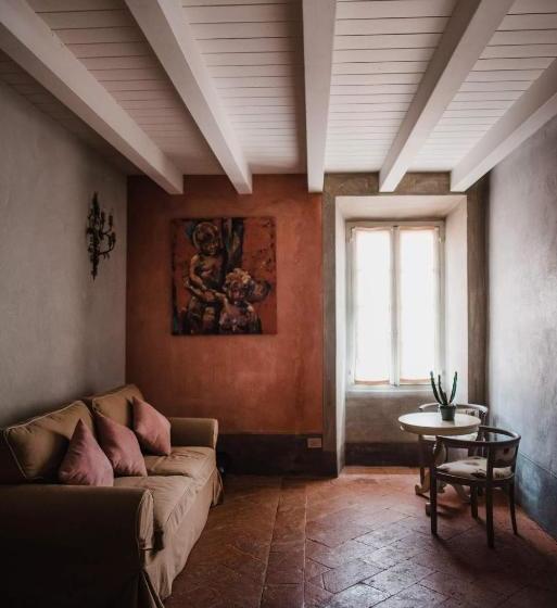 Regina Teodolinda Suites