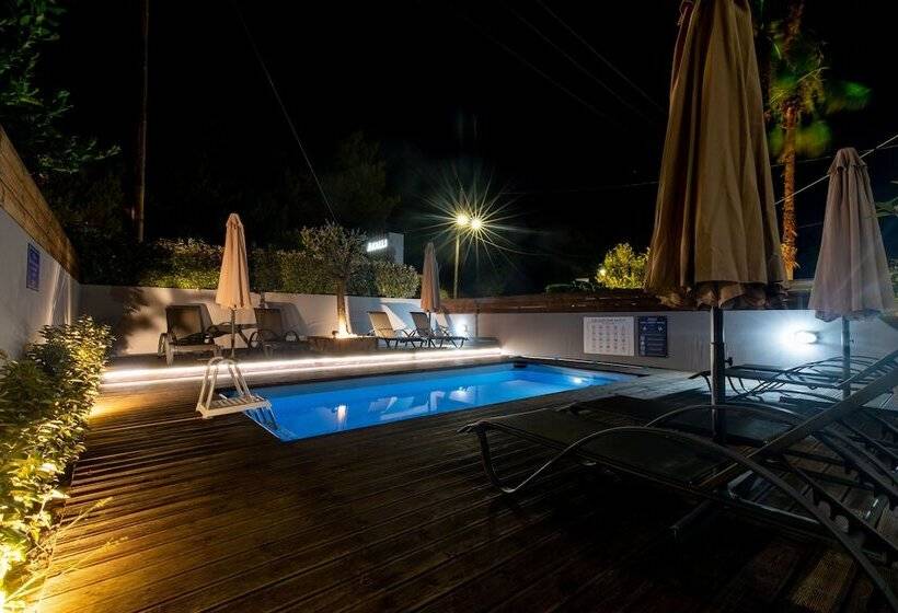 Akalli Luxury Studios