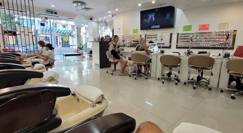 Apr Private Suites Moroc By The Beach