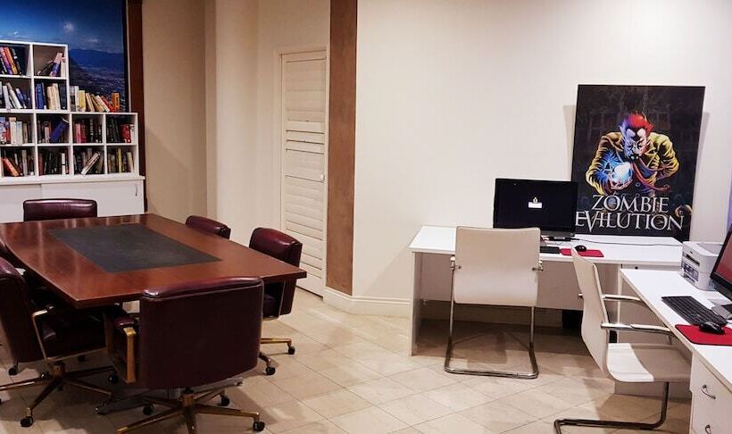 Apr Private Suites Moroc By The Beach