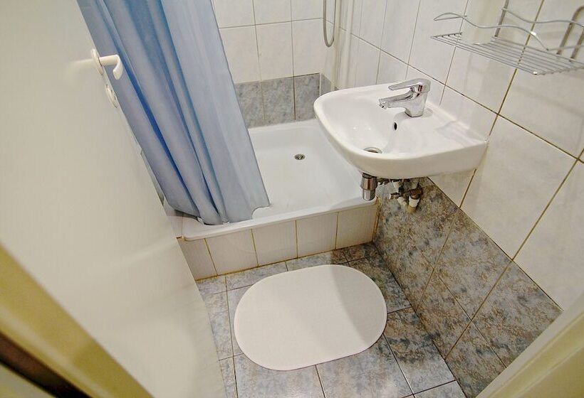 Assol Hostel