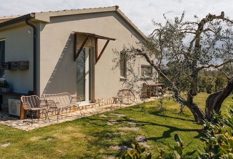 تختخواب و صبحانه Agriturismo Sweet Cottage