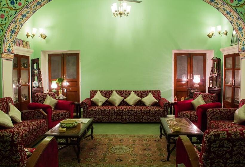 Bed and Breakfast Haveli Kalwara   A Heritage