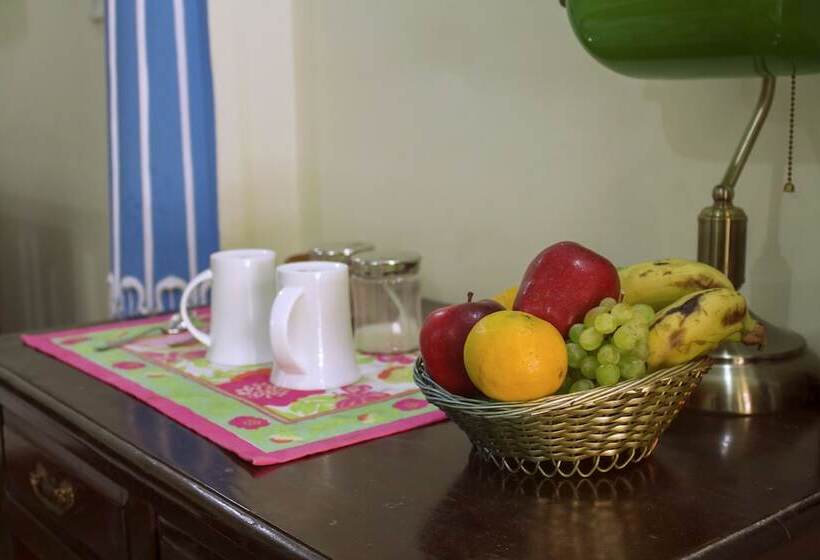 Bed and Breakfast Haveli Kalwara   A Heritage