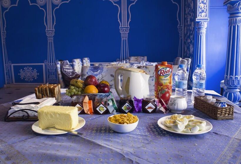 Bed and Breakfast Haveli Kalwara   A Heritage