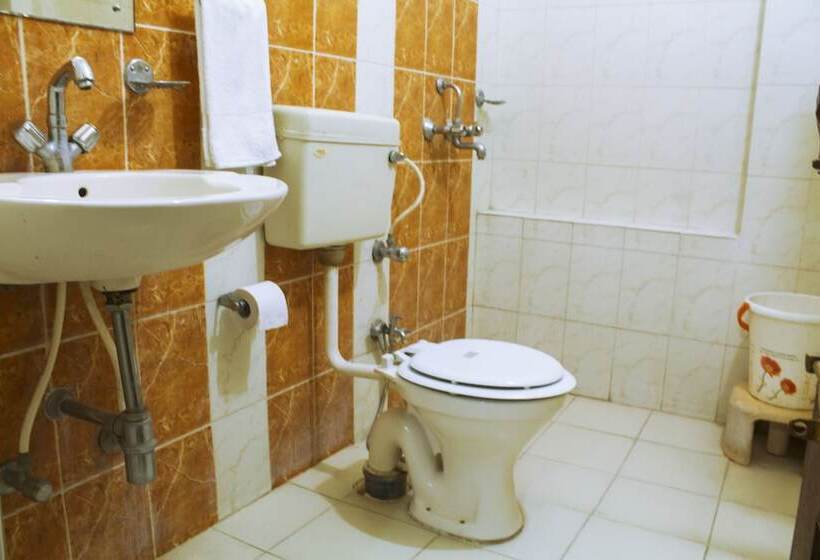 Bed and Breakfast Haveli Kalwara   A Heritage