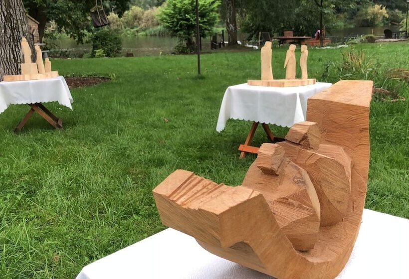 住宿加早餐  Riverside Inn