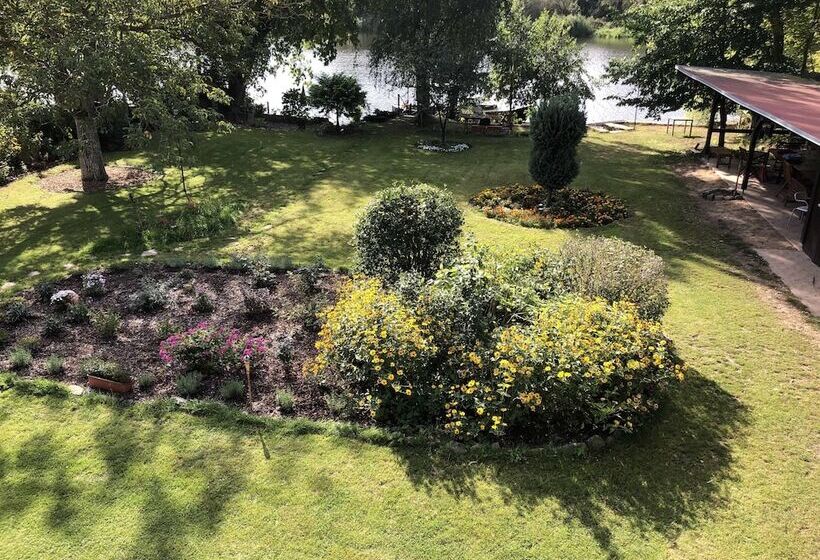 住宿加早餐  Riverside Inn