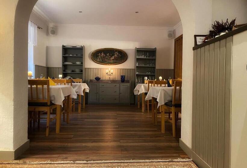 住宿加早餐  Riverside Inn