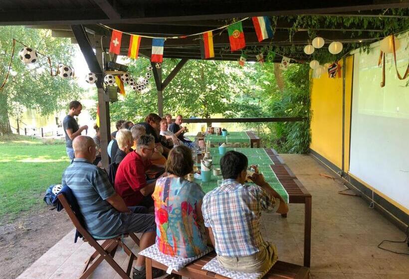 住宿加早餐  Riverside Inn