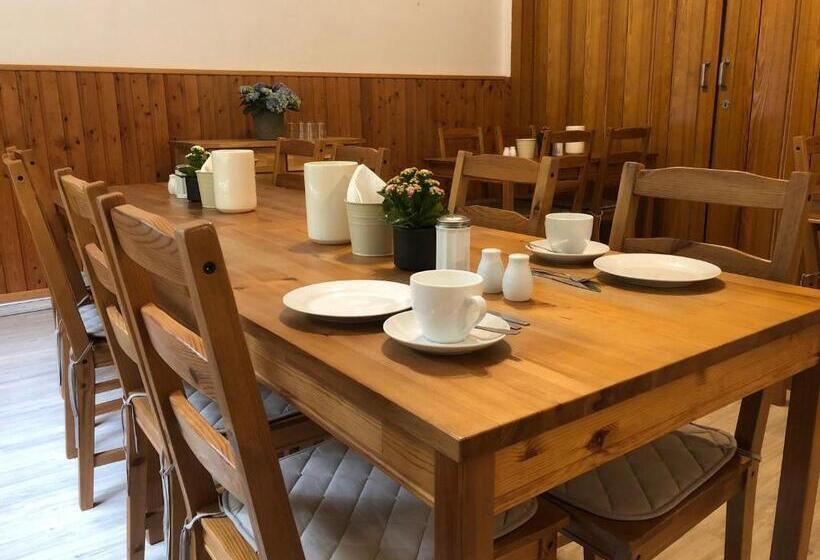 住宿加早餐  Riverside Inn