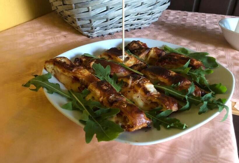 צימר Riverside Inn