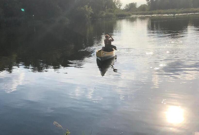 住宿加早餐  Riverside Inn