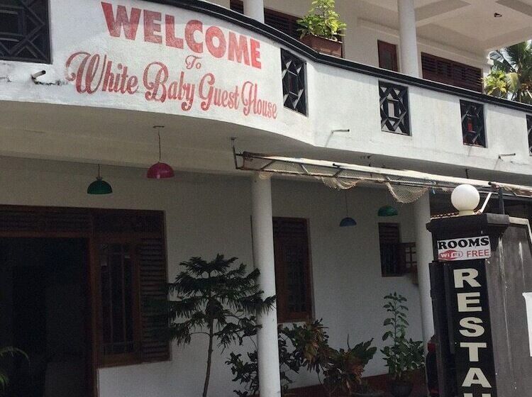 Bed and Breakfast White Baby Beach Rest