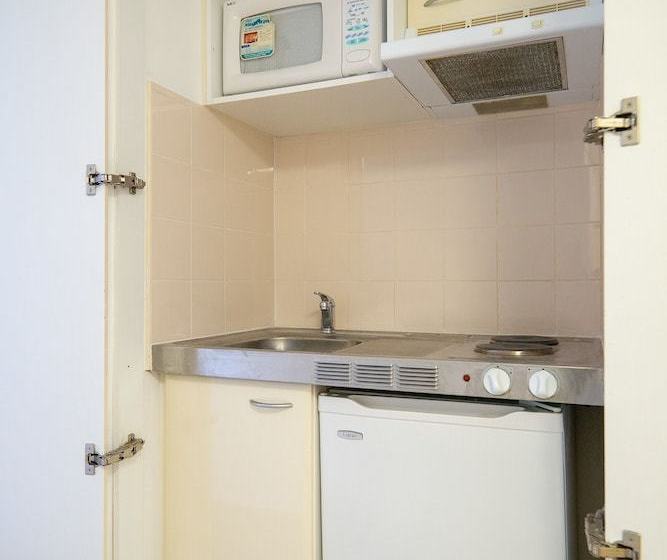 Castle Serviced Apartments