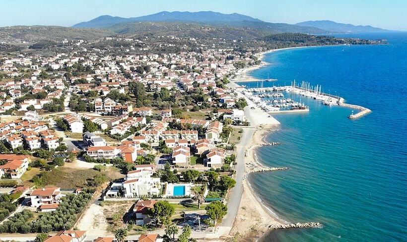 Finikas Garden Beach Resort Nikiti