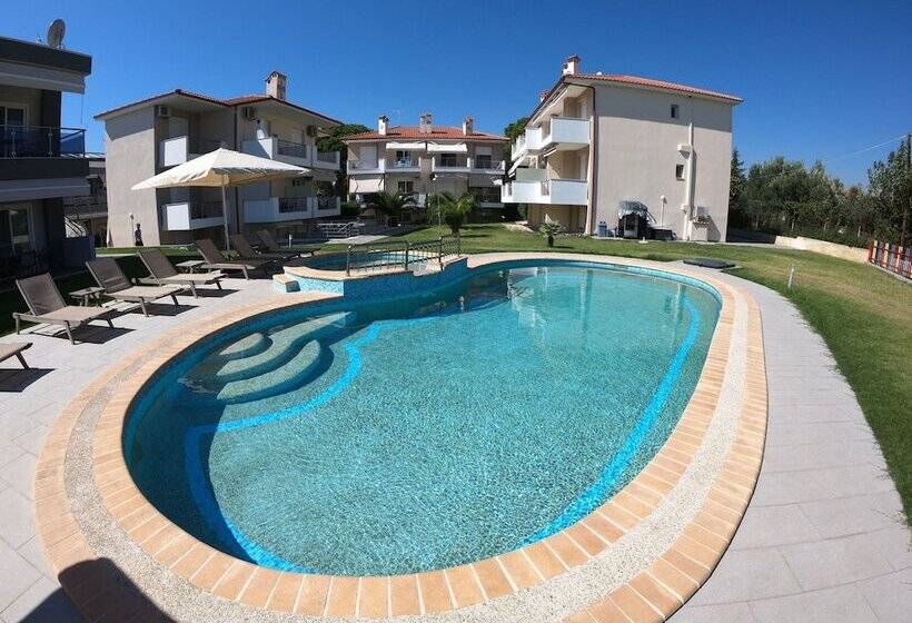 Finikas Garden Beach Resort Nikiti