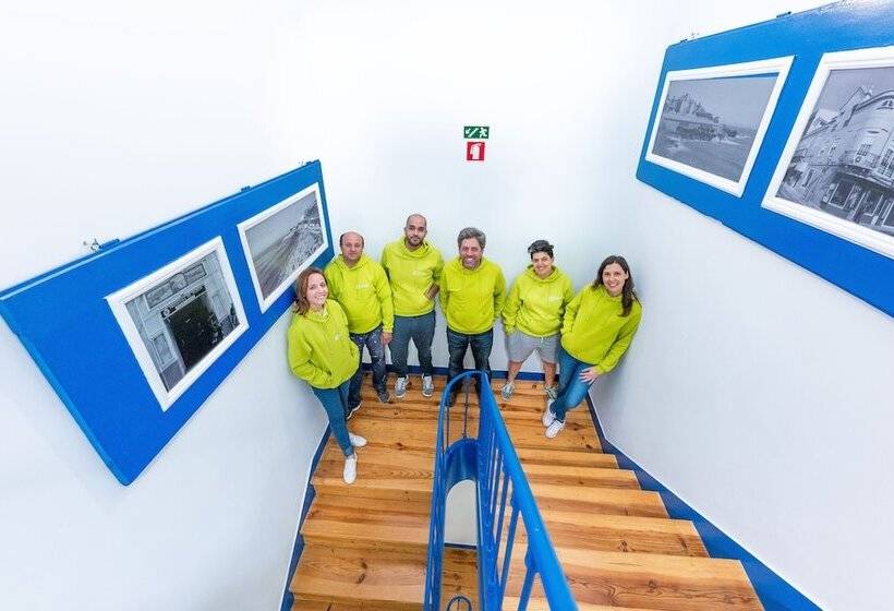 Help Yourself Hostels  Parede