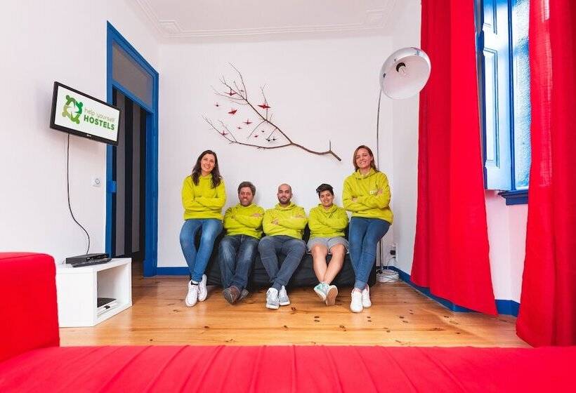 Help Yourself Hostels  Parede