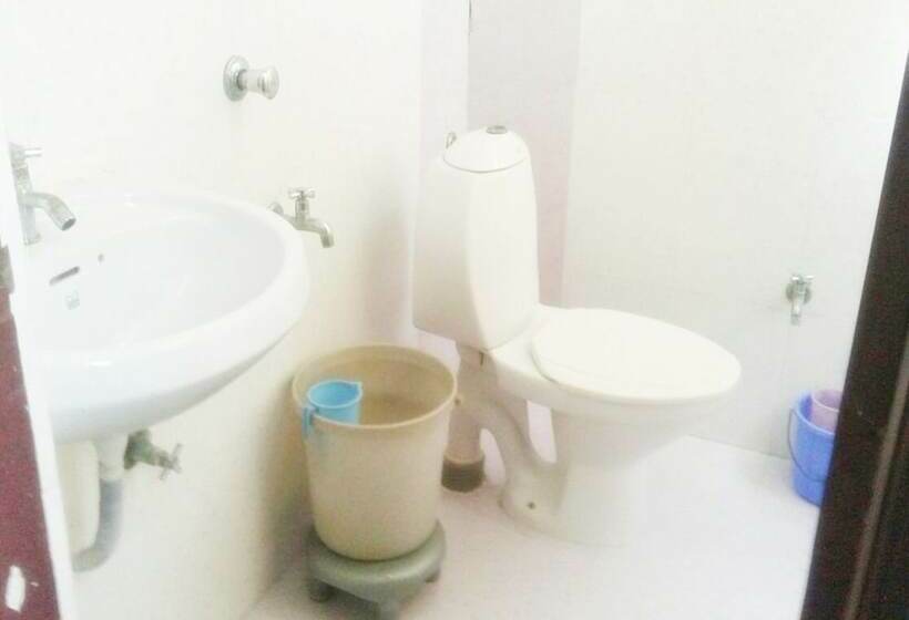 בית מלון כפרי Ashapura International By Zingo