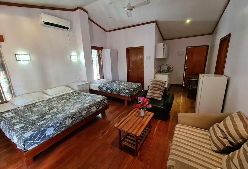 호텔 Blue Light Village