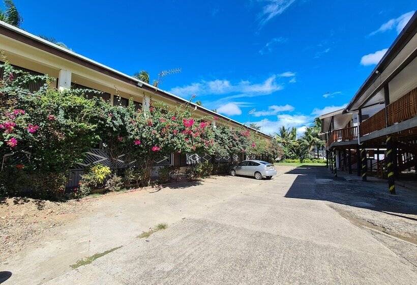 هتل Blue Light Village