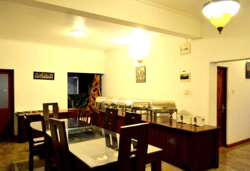 酒店 Capital Regency